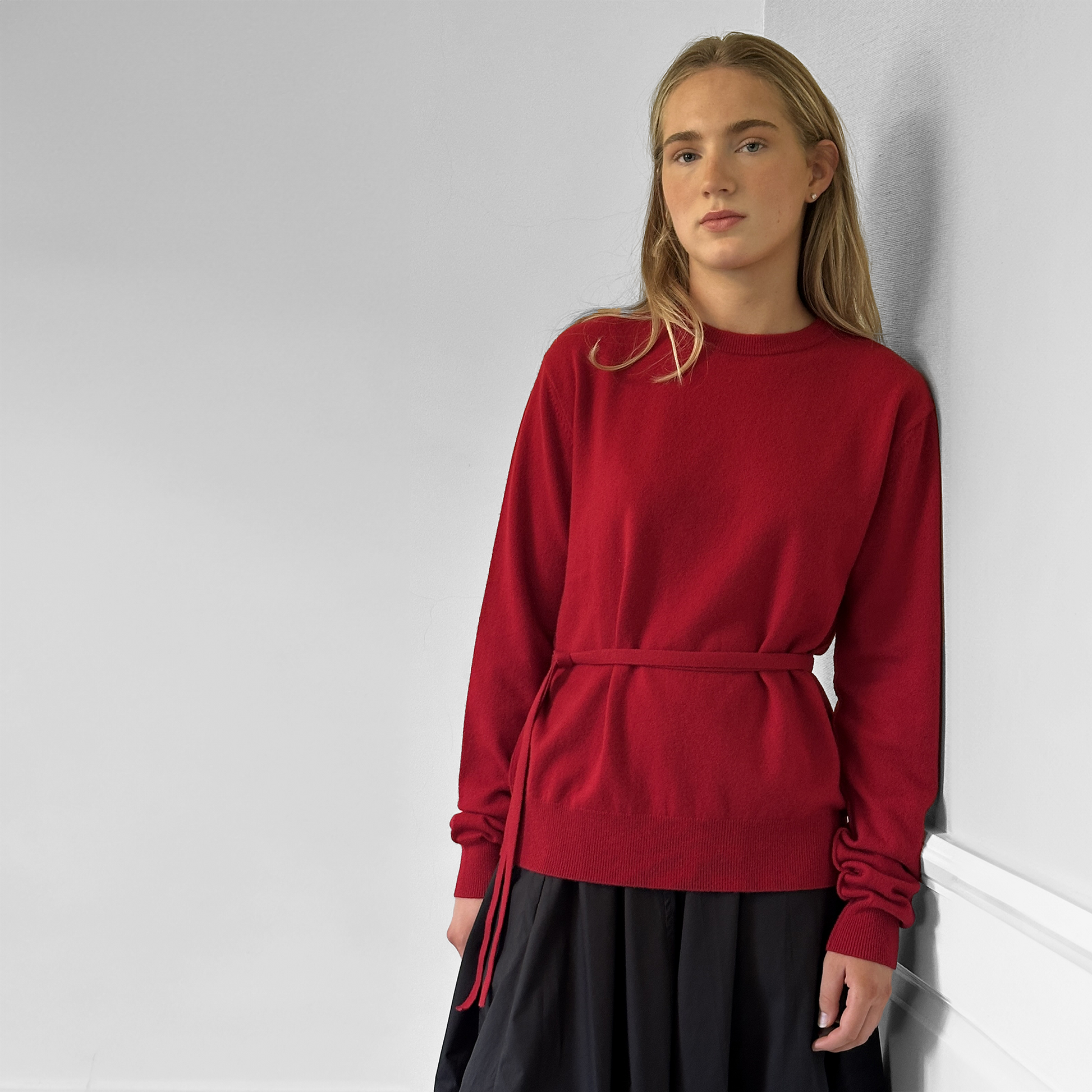 MA91 Cashmere Ribbon by Mawei, belt, red, belt, MA22 Cashmere Crewneck Sweater , red, front view, female model.