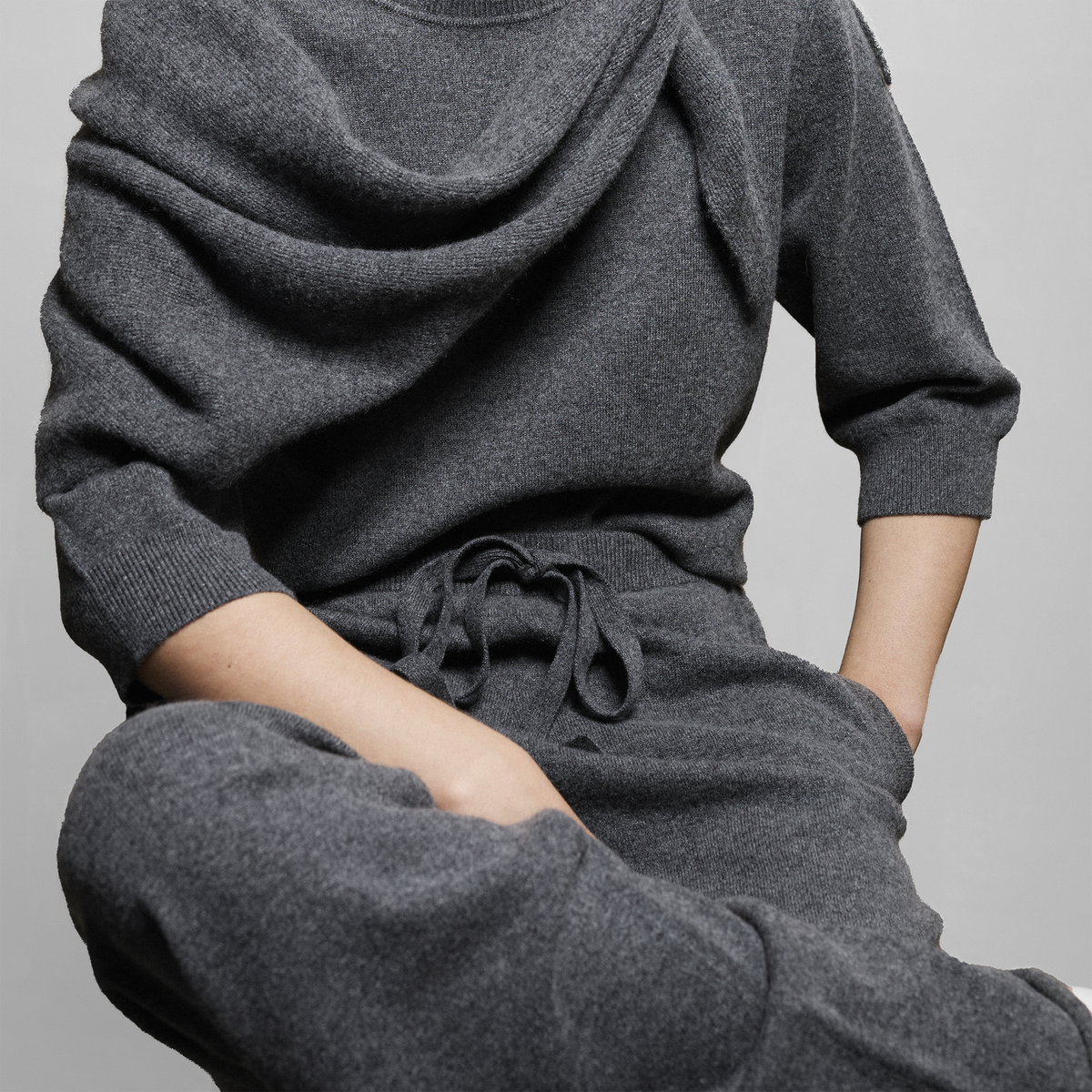 MA44 Cashmere Trousers with pockets by Mawei, grey, front view, female model.