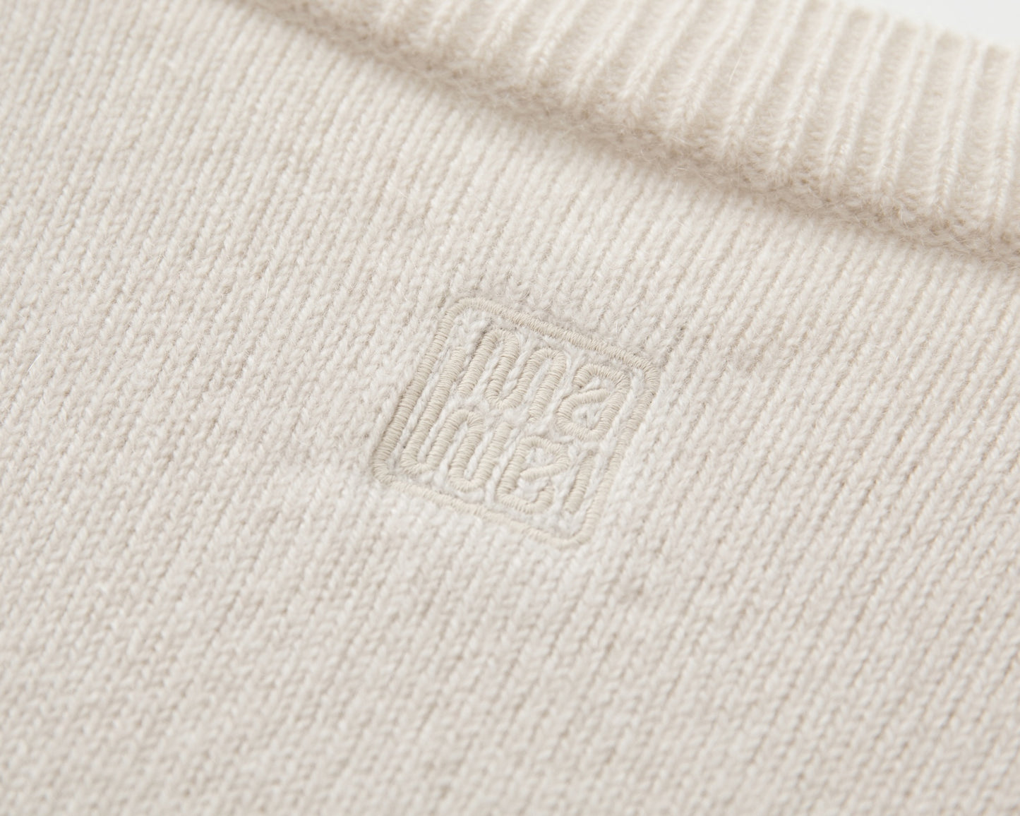 MA50 CASHMERE SADDLE SLEEVE SWEATER