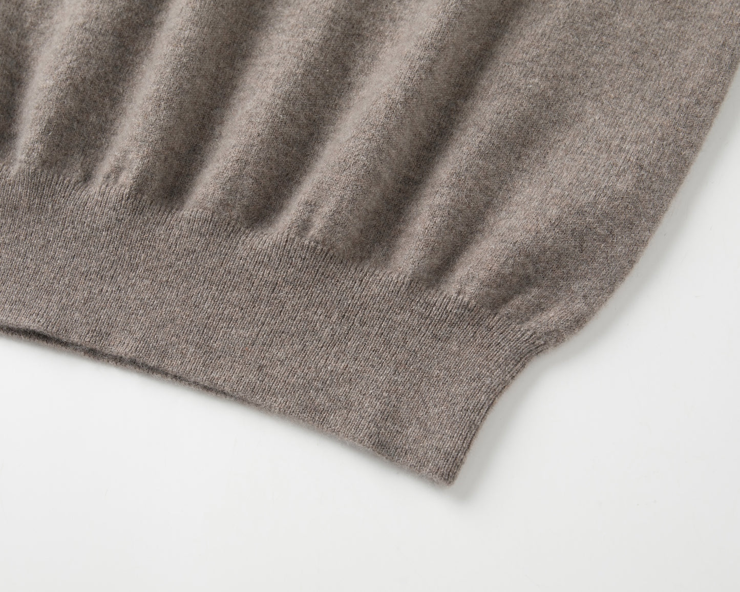 MA03 CASHMERE SHORT SLEEVE CREWNECK SWEATER