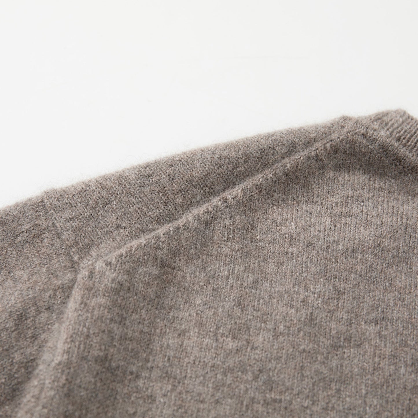 MA03 CASHMERE SHORT SLEEVE CREWNECK SWEATER