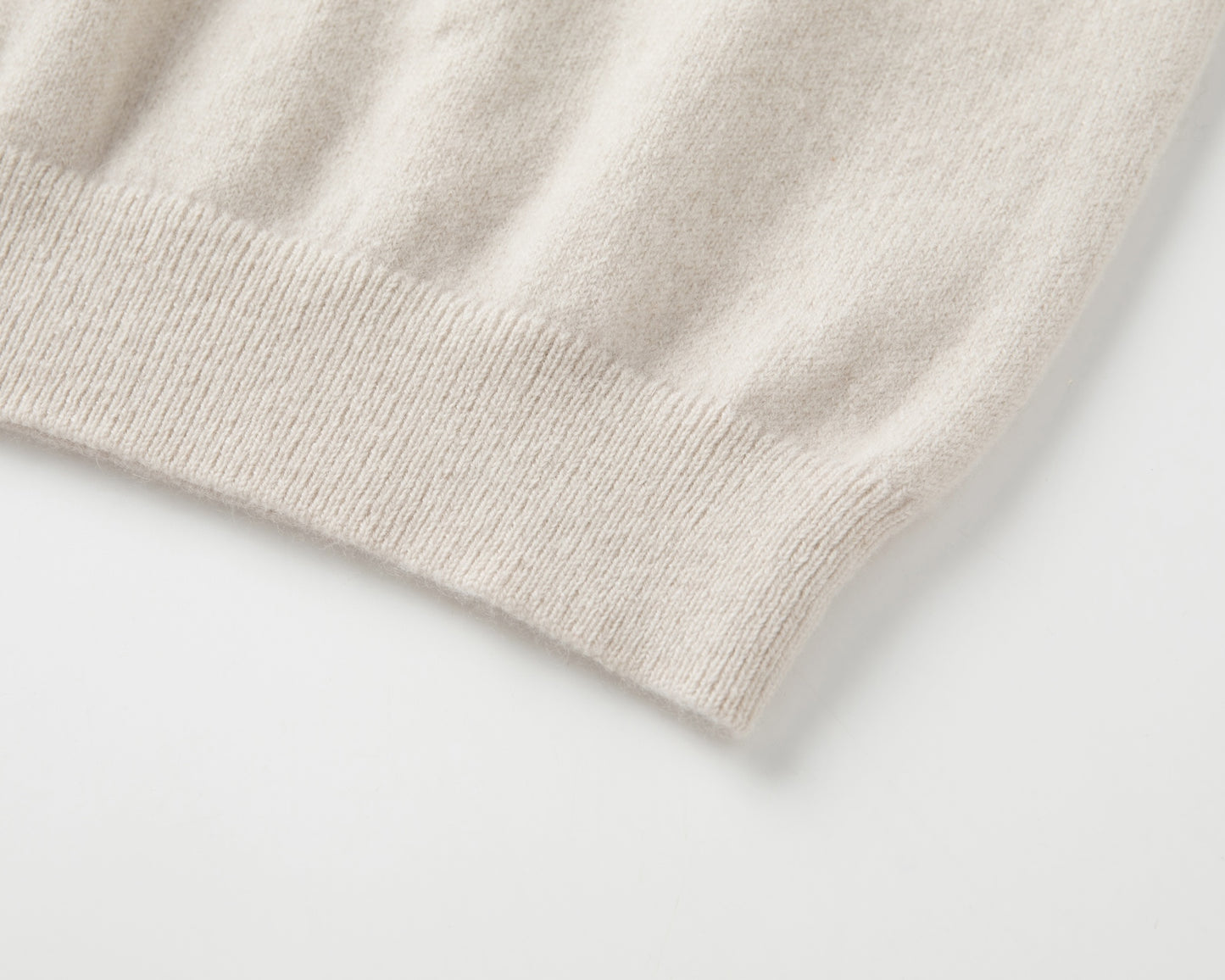 MA14 SHORT SLEEVE TURTLENECK CASHMERE SWEATER