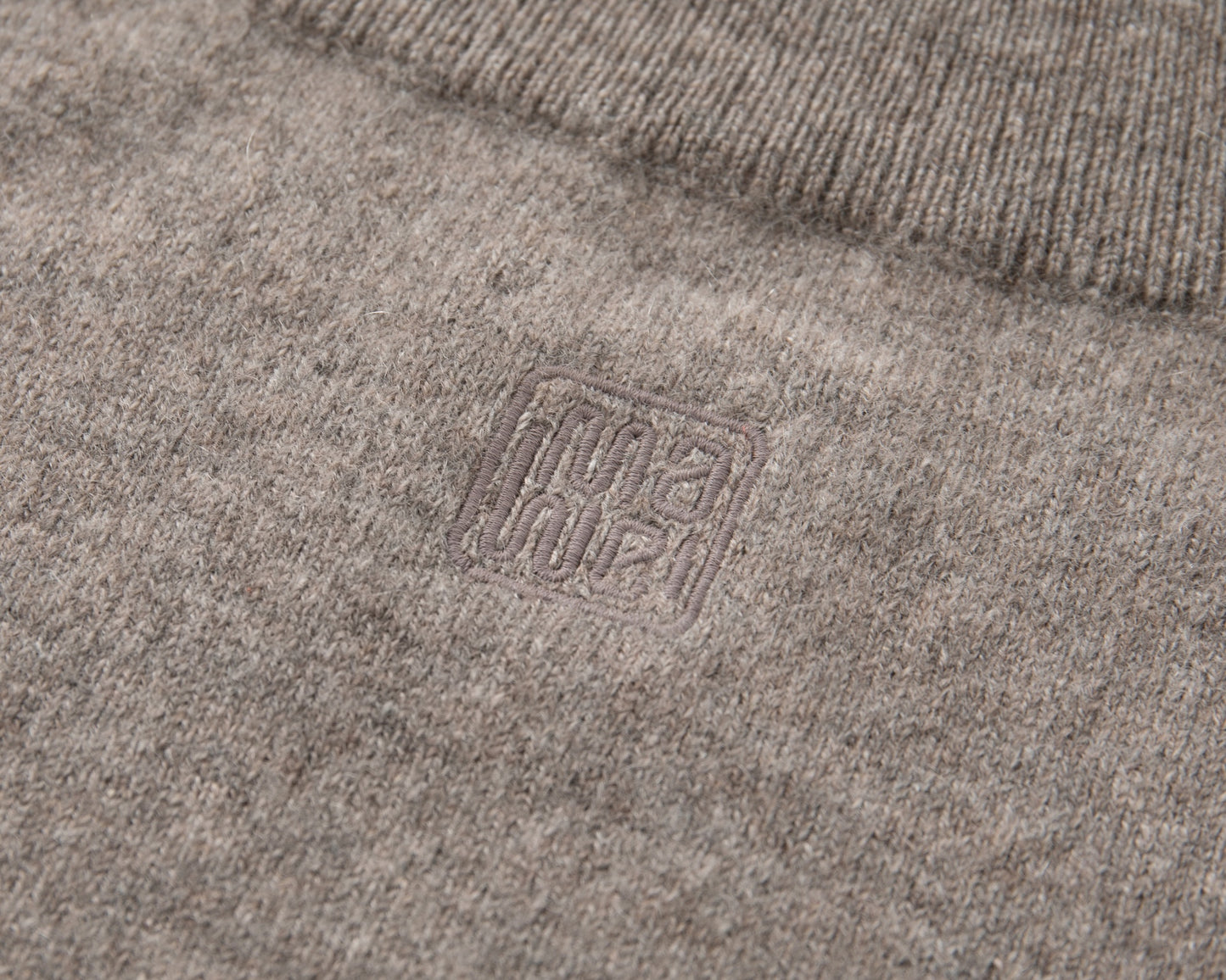 MA14 SHORT SLEEVE TURTLENECK CASHMERE SWEATER