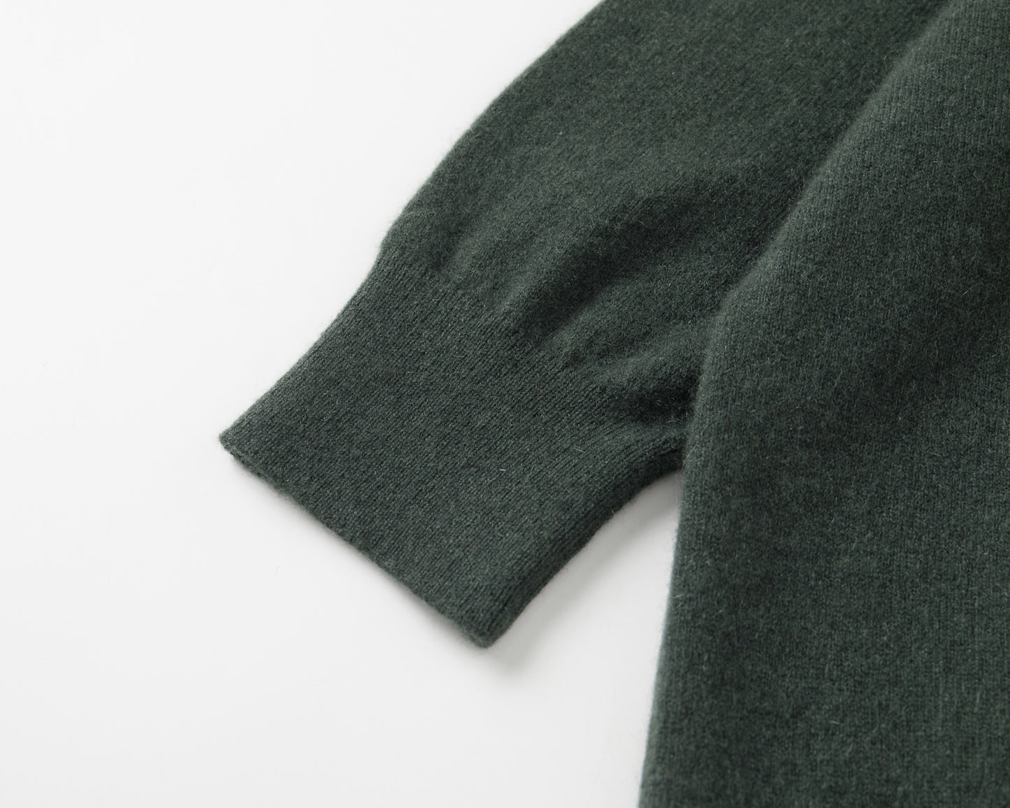 MA14 SHORT SLEEVE TURTLENECK CASHMERE SWEATER