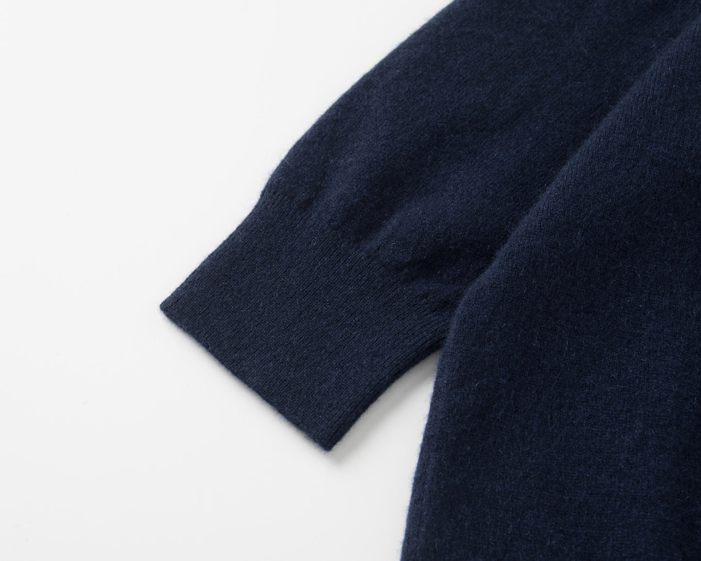 MA14 SHORT SLEEVE TURTLENECK CASHMERE SWEATER