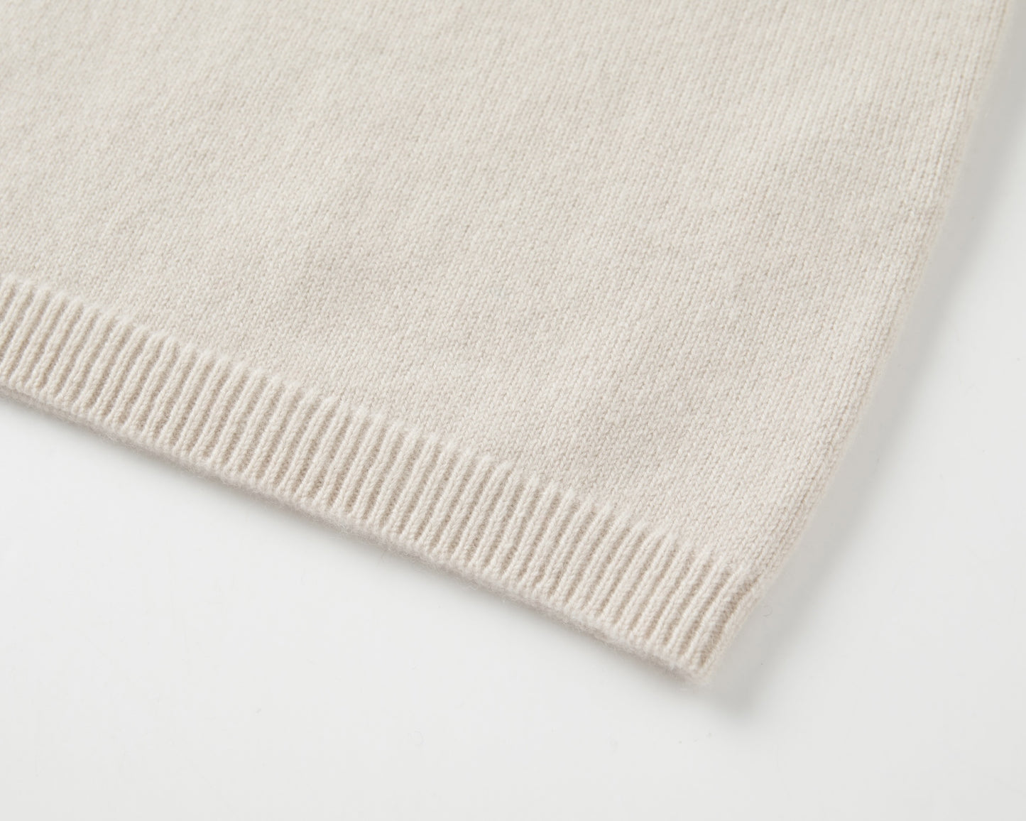 MA53 CASHMERE SHORT SLEEVE TURTLENECK OVERSIZE