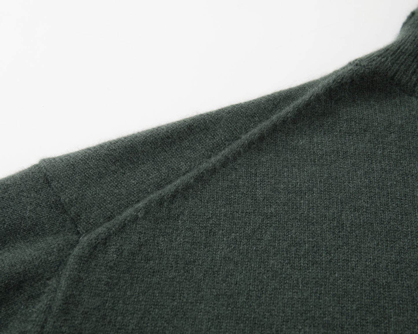 MA51 CASHMERE HIGH NECK SWEATER
