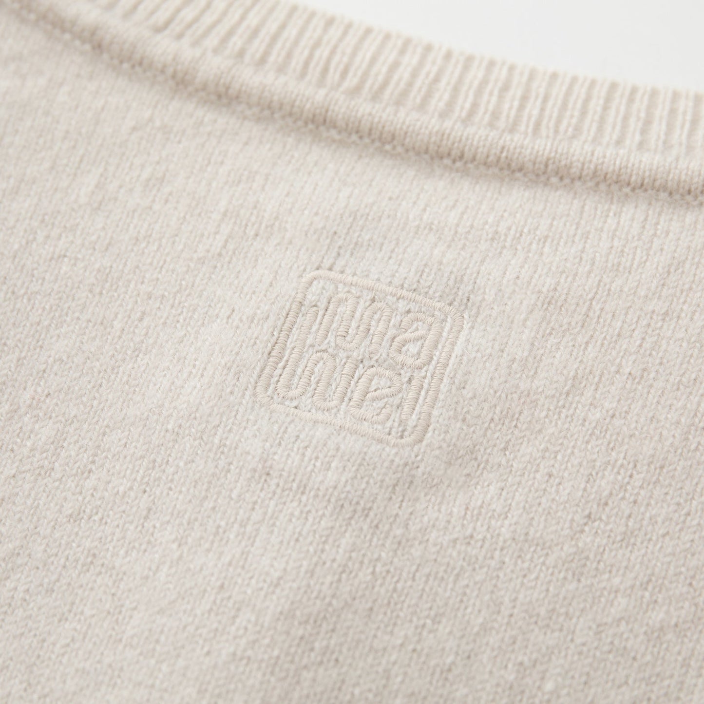 MA10 SLIM CASHMERE CARDIGAN