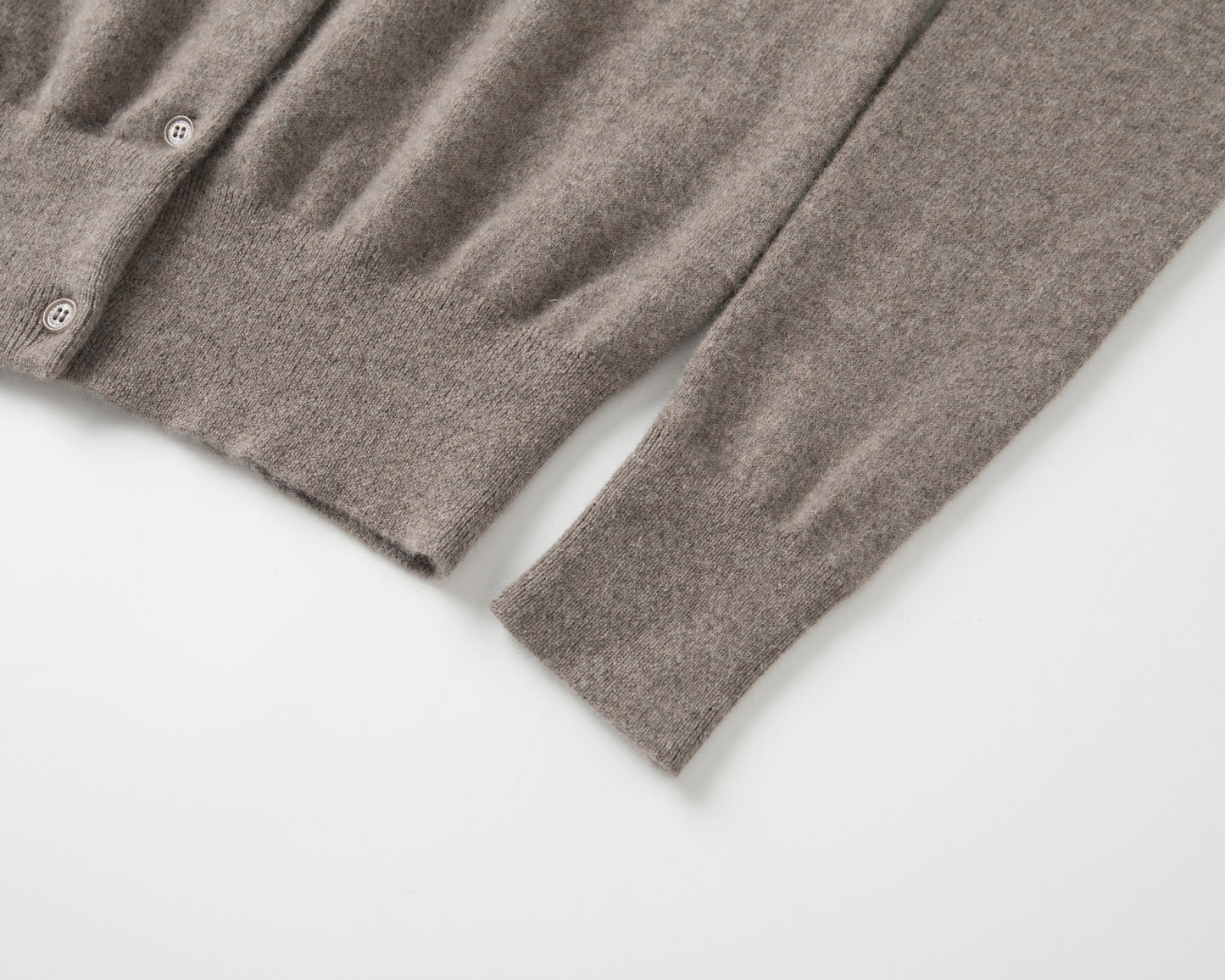 MA10 SLIM CASHMERE CARDIGAN