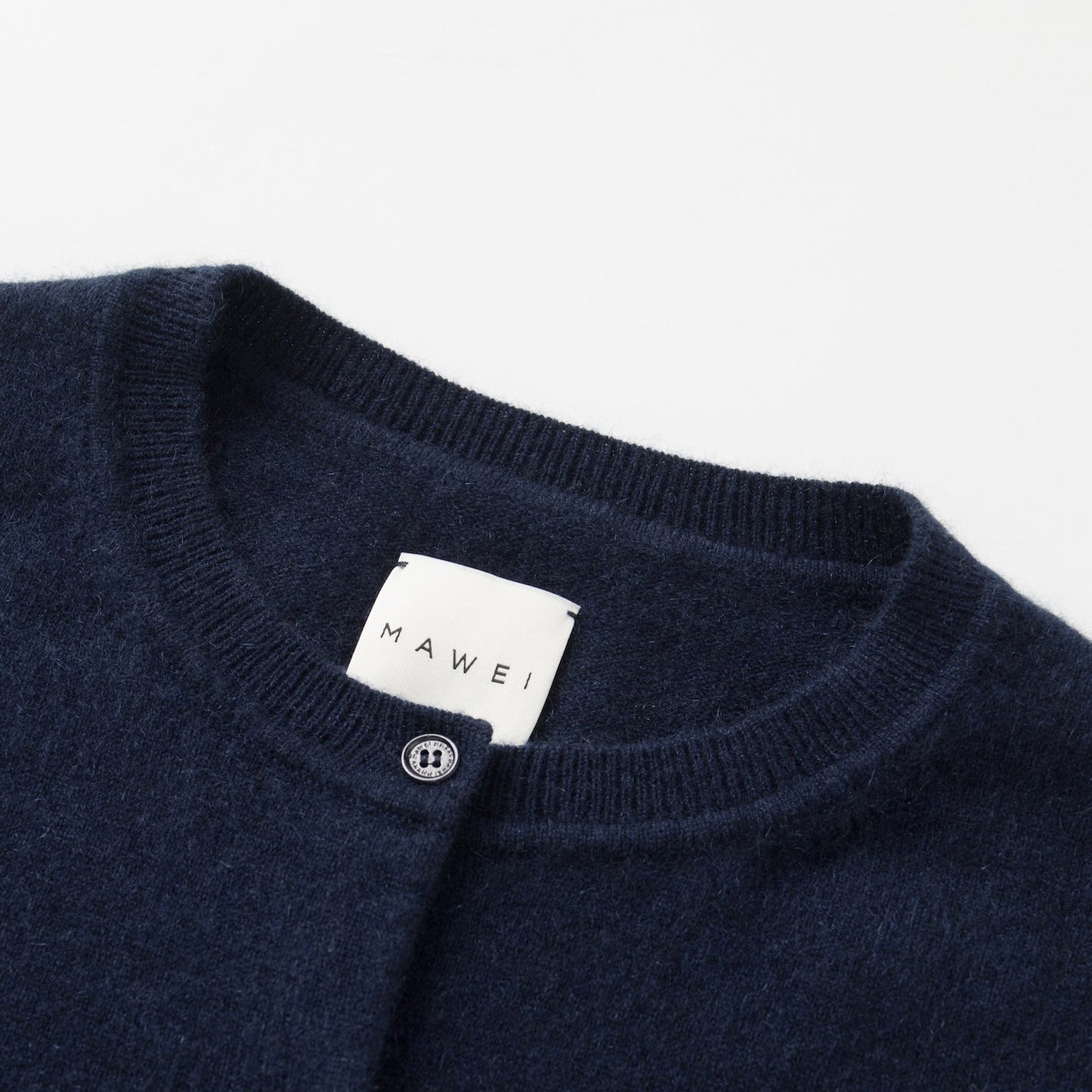 MA10 SLIM CASHMERE CARDIGAN