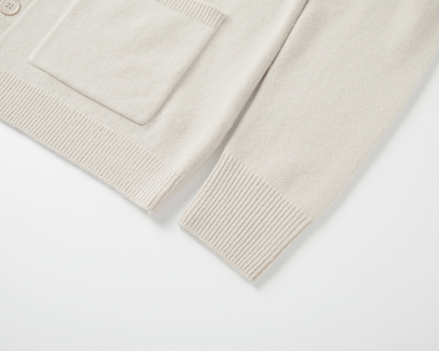 MA52 CASHMERE V NECK CARDIGAN