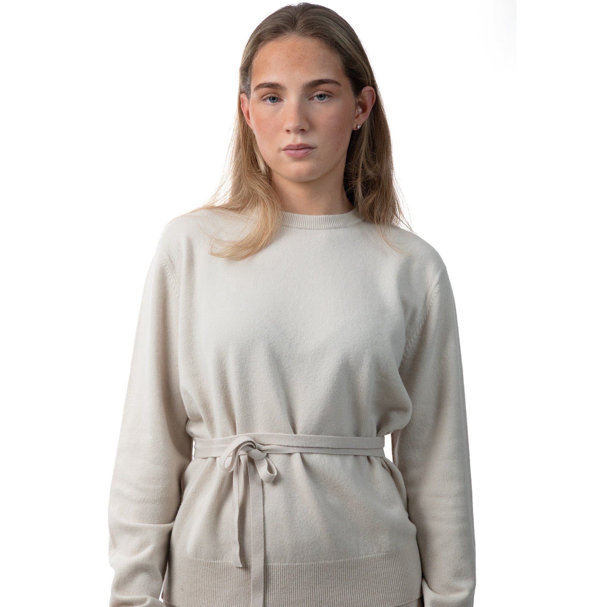 MA22 Cashmere Crewneck Sweater, MA91 Cashmere Ribbon by Mawei, off white, female model, front view.