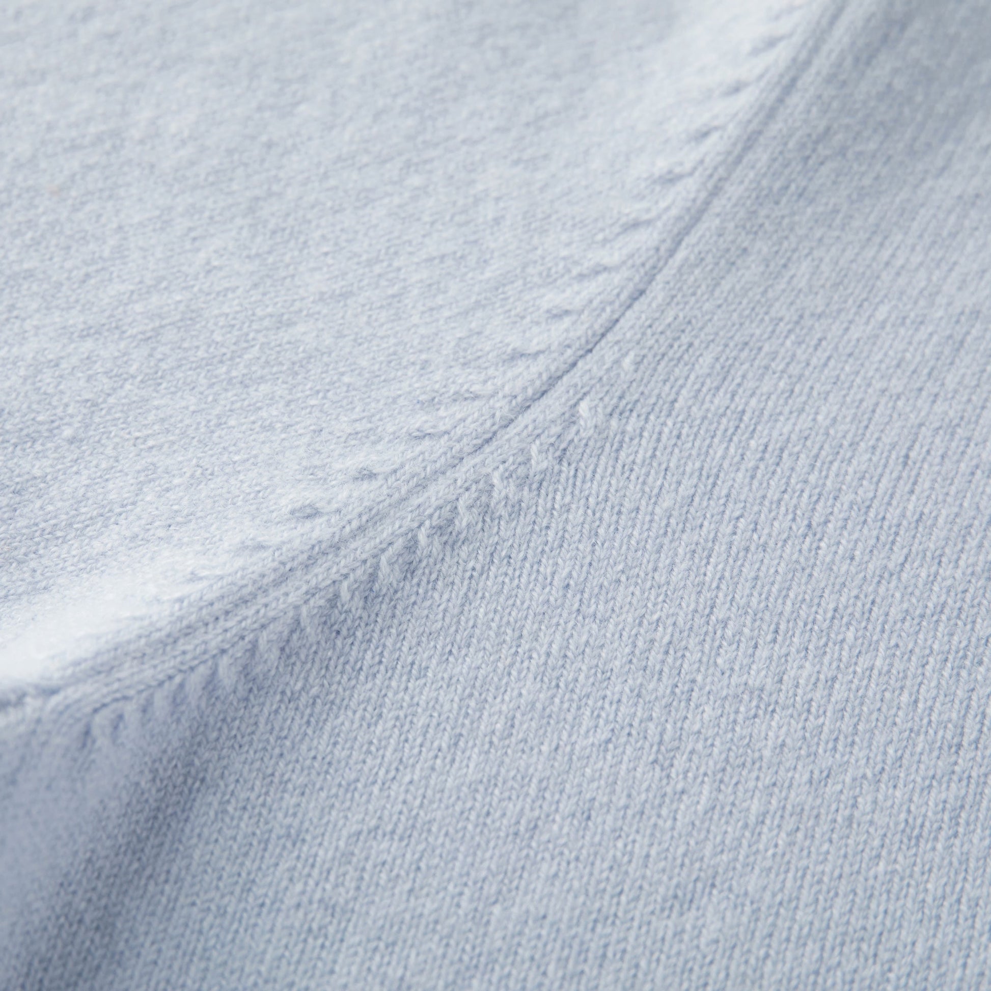 MA03 Cashmere Short Sleeve Crewneck Sweater by Mawei, blue, knitting detail close-up.
