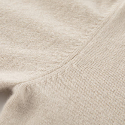 MA07 Cashmere Short Sleeve Crewneck Sweater by Mawei, off white, knitting details close up.