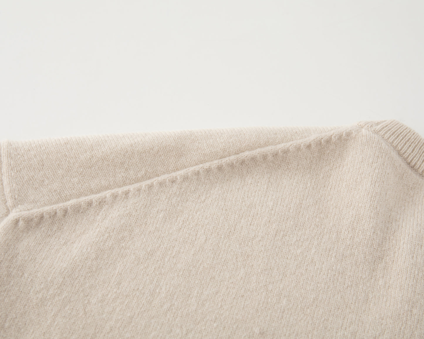 MA07 Short Sleeve Oversized Cashmere  Crewneck  Sweater by Mawei, off-white,  knitting details close up, back view.