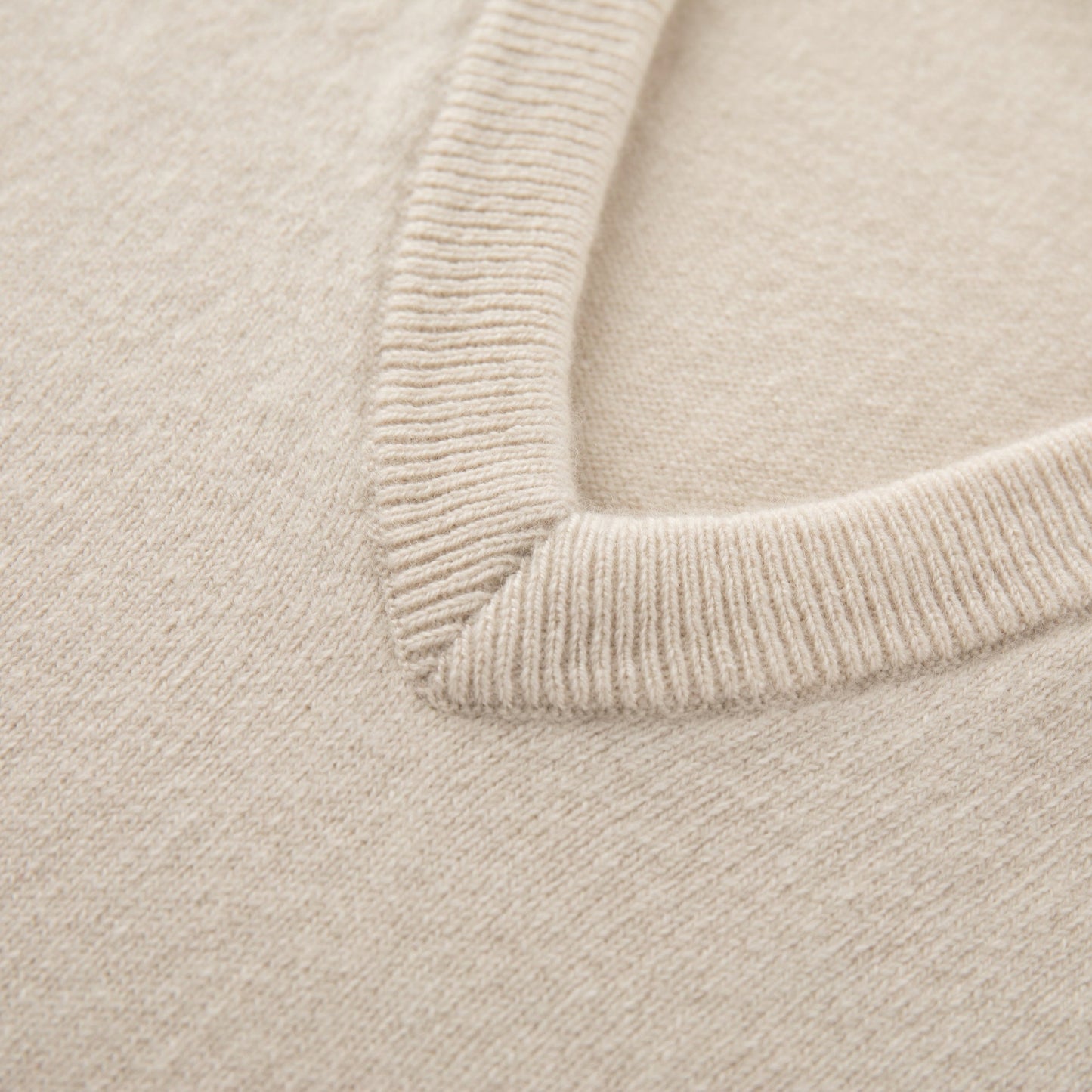 MA08 Oversized Cashmere  V-neck  Sweater by Mawei, off white, neck details close up