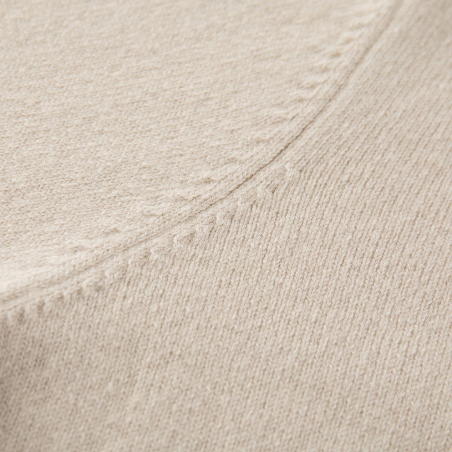 MA09 Cashmere Short Sleeve Polo Sweater by Mawei, off white, knitting details close up