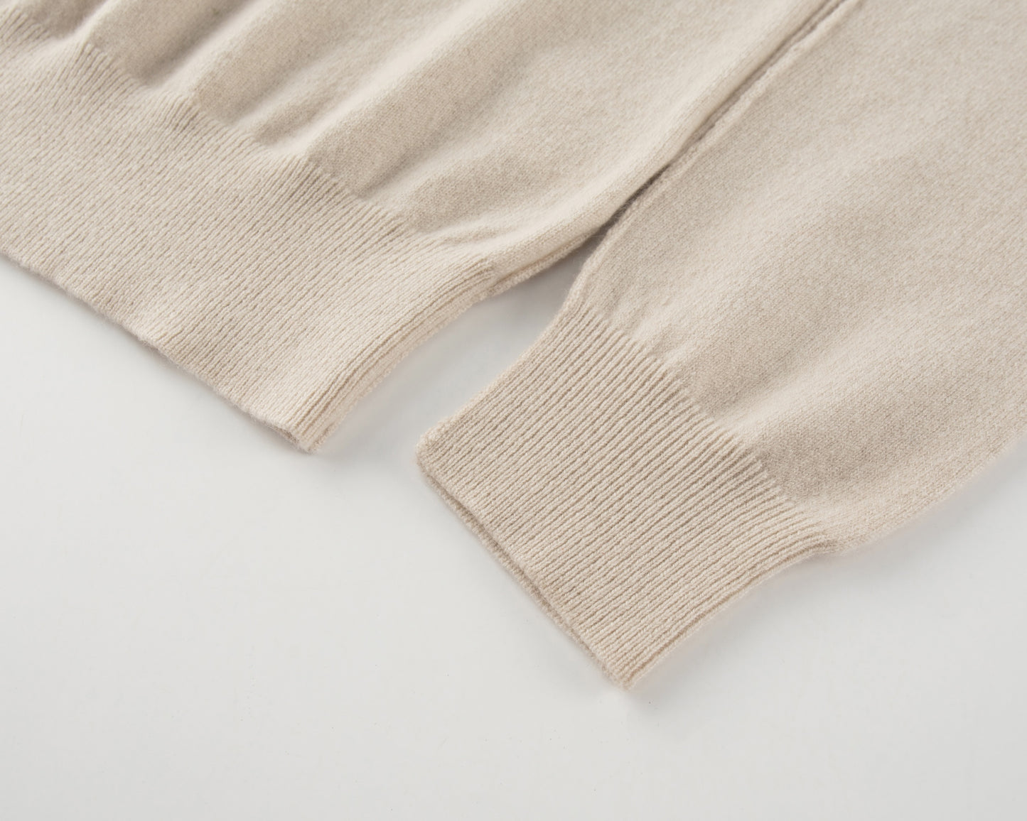 MA22 UNISEX CASHMERE CREWNECK SWEATER