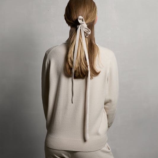 MA91 Cashmere Ribbon by Mawei, off white, hair band, hair string, female model.