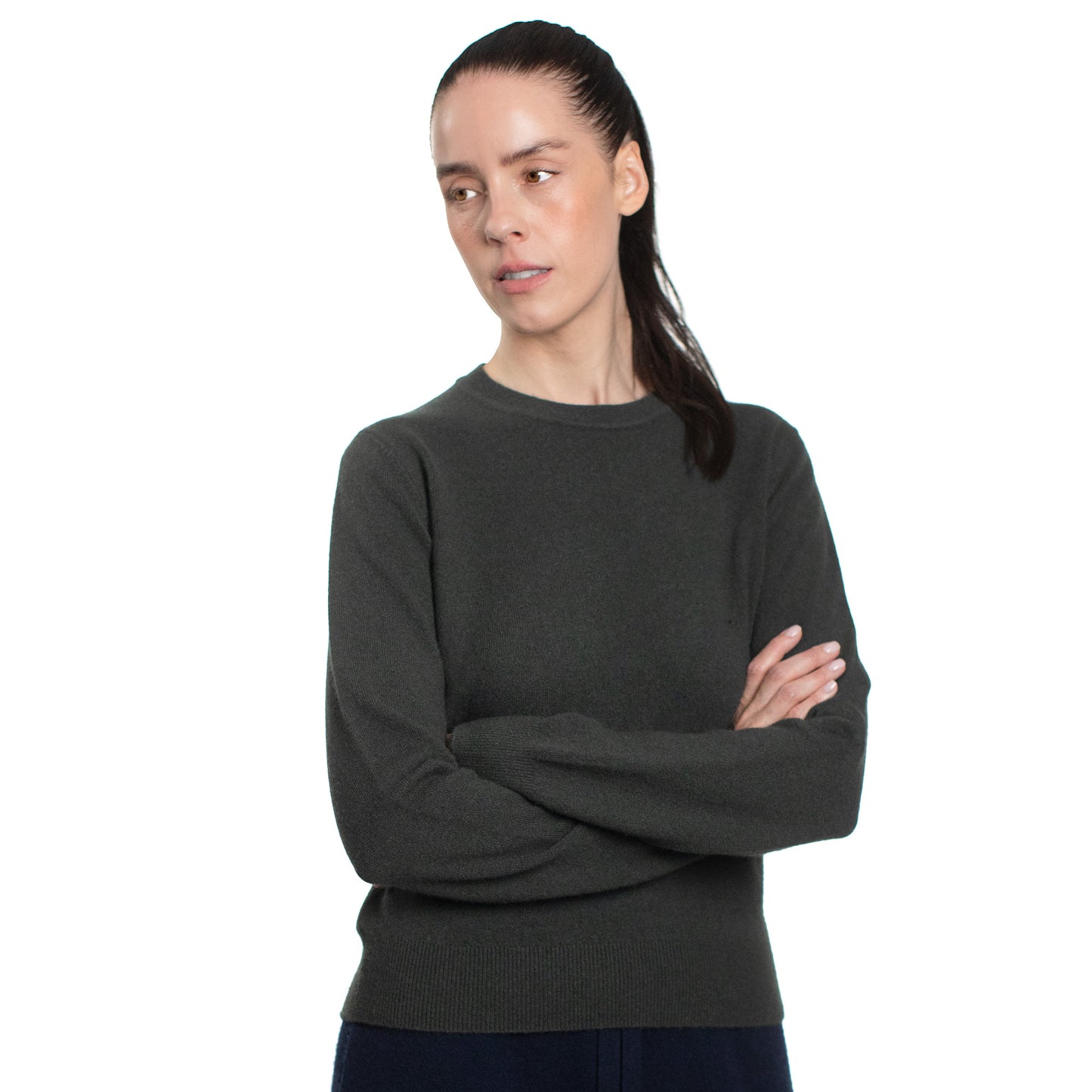 MA02 SLIM CREWNECK CASHMERE SWEATER