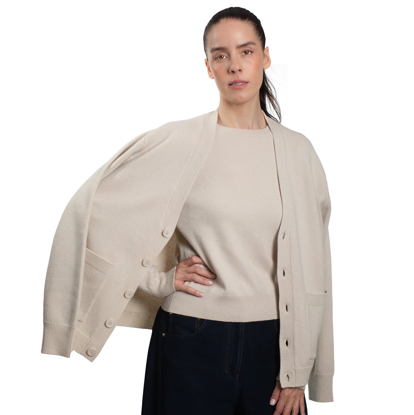 MA52 CASHMERE V NECK CARDIGAN