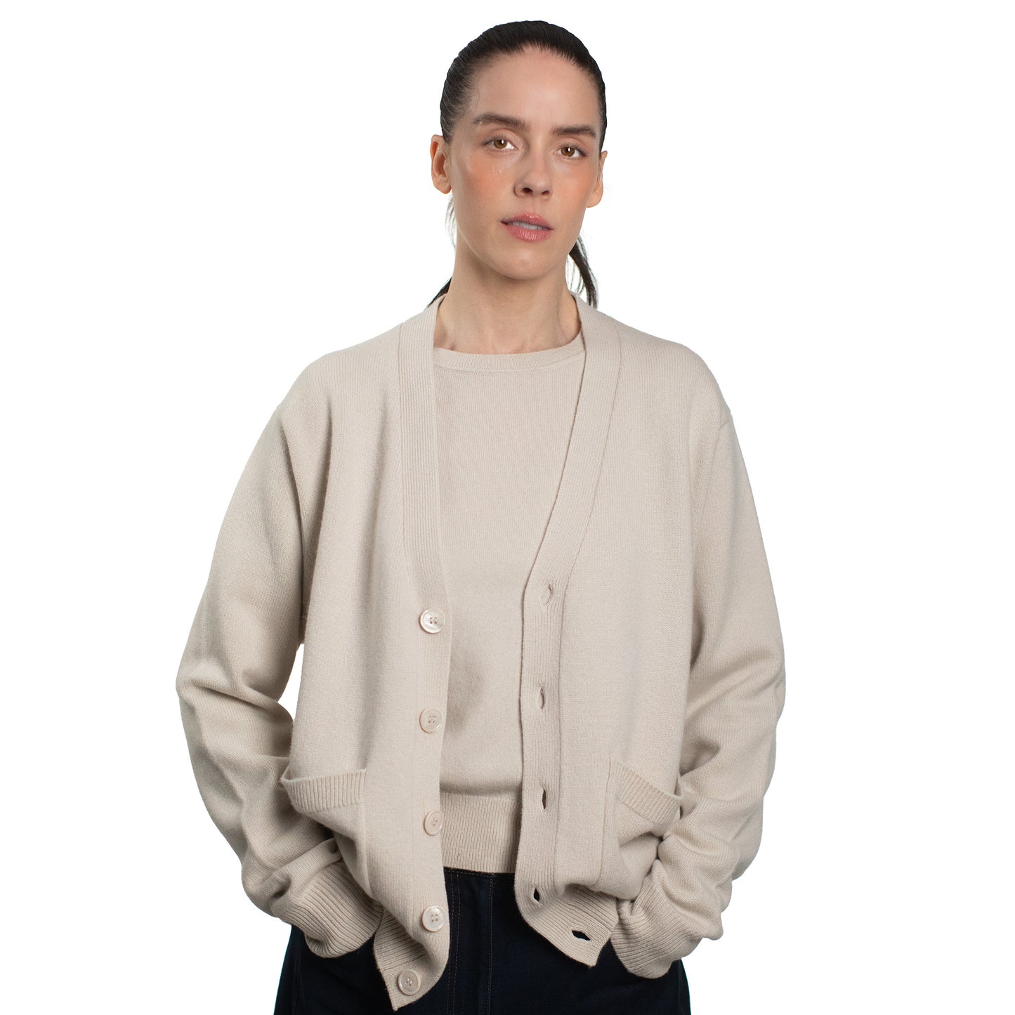 MA52 CASHMERE V NECK CARDIGAN
